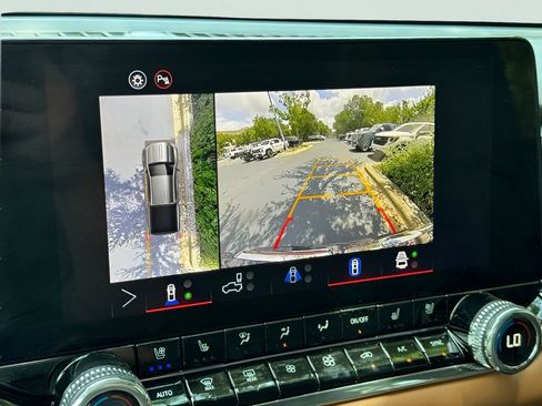 New 2026 GMC Canyon AT4 w/ Technology Plus Package AWD/4WD image 23