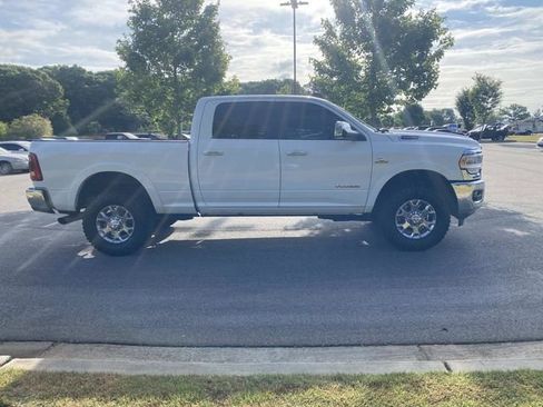 Used 2021 RAM 2500 Laramie AWD/4WD image 2