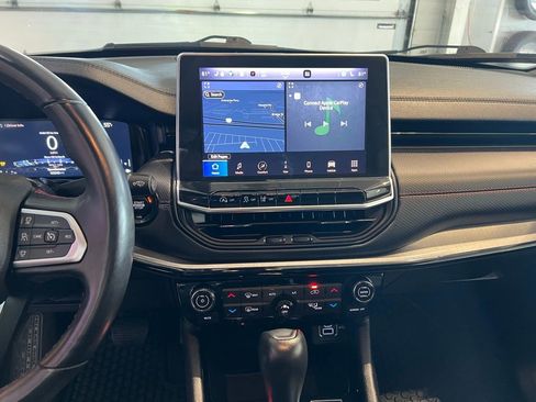 Used 2022 Jeep Compass Trailhawk w/ Trailhawk Elite Group image 19