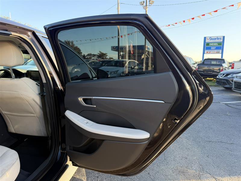 Used 2023 Hyundai Sonata SE FWD image 10