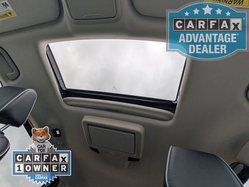 Used 2025 Honda Odyssey Touring image 11