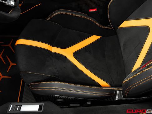 Used 2021 Lamborghini Aventador SVJ AWD/4WD image 51