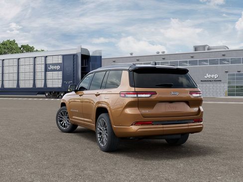 New 2026 Jeep Grand Cherokee L Summit AWD/4WD image 3