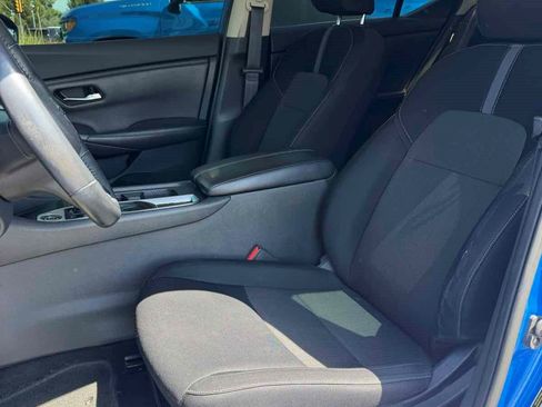 Used 2021 Nissan Sentra SV FWD image 12
