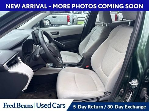 Certified 2022 Toyota Corolla Cross LE w/ Moonroof Package AWD/4WD image 13