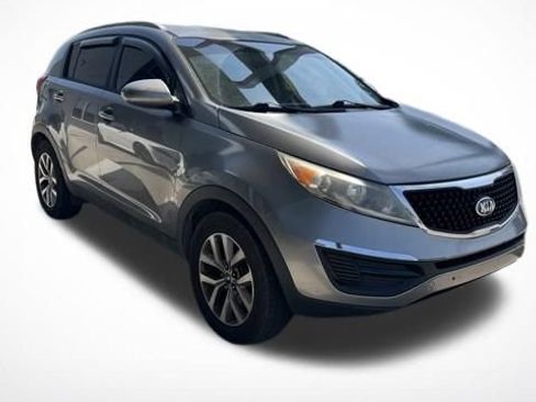Used 2016 Kia Sportage LX w/ LX Popular Package FWD image 2