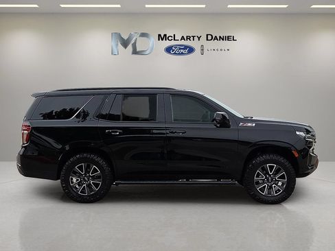 Used 2021 Chevrolet Tahoe Z71 w/ Z71 Signature Package AWD/4WD image 6