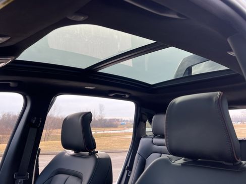 Used 2024 Jeep Wagoneer Launch Edition image 21