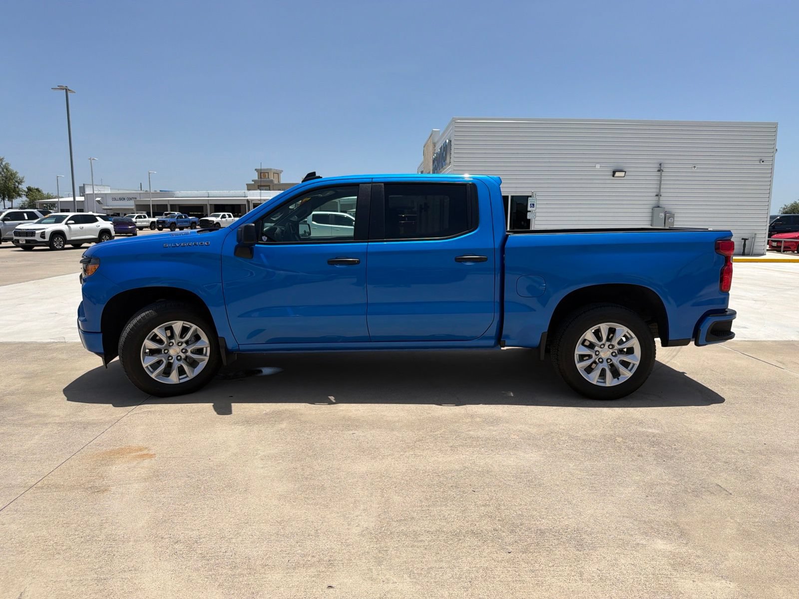 Used 2025 Chevrolet Silverado 1500 Custom RWD image 4