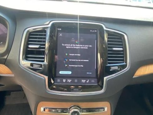 Used 2024 Volvo XC90 B6 Plus w/ Protection Package Premier AWD/4WD image 12