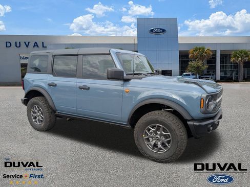 New 2025 Ford Bronco Badlands image 1