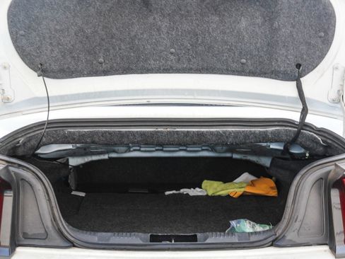 Used 2021 Ford Mustang Premium image 37