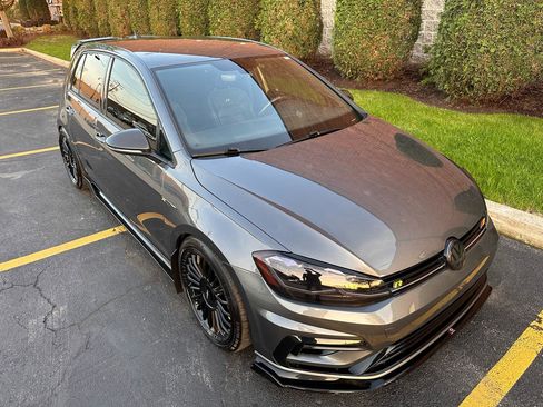 Used 2019 Volkswagen Golf R 4-Door image 45