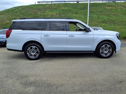 Used 2025 Ford Expedition Max Active image 6