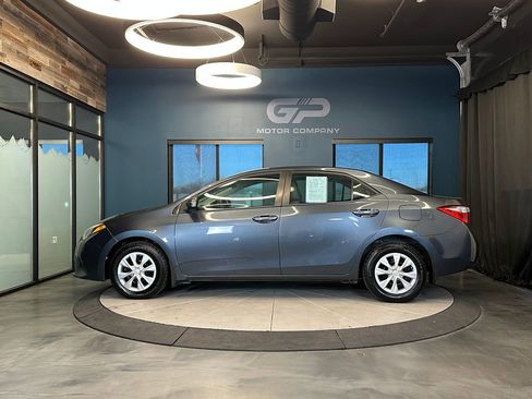 Used 2015 Toyota Corolla L image 6