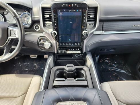 Used 2022 RAM 1500 Limited AWD/4WD image 14
