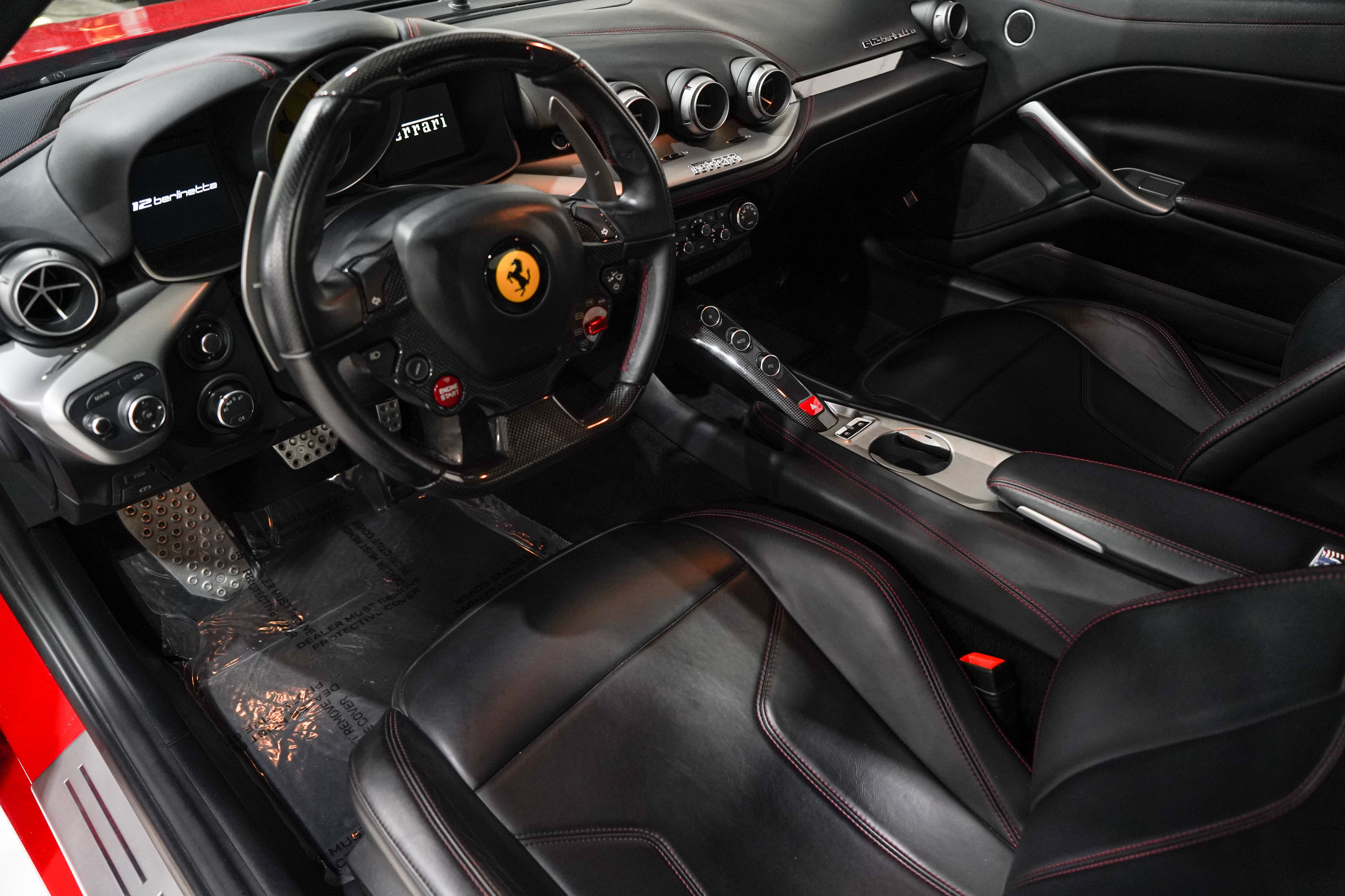 Used 2015 Ferrari F12 Berlinetta RWD image 2
