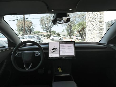 Used 2026 Tesla Model 3 RWD image 26