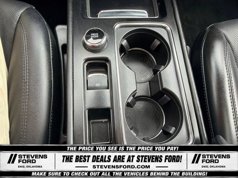 Used 2025 Lincoln Corsair Reserve w/ Equipment Group 202A AWD/4WD image 29