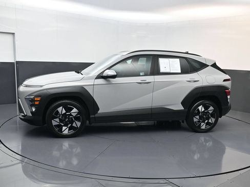 Certified 2025 Hyundai Kona SEL FWD image 7