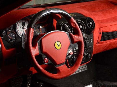 Used 2009 Ferrari F430 Scuderia image 5