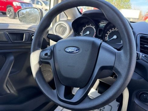 Used 2019 Ford Fiesta S image 9