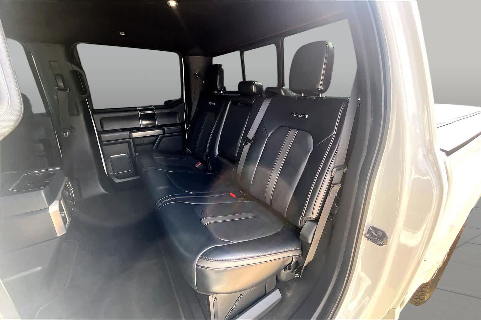 Used 2022 Ford F250 Platinum w/ FX4 Off-Road Package AWD/4WD image 18