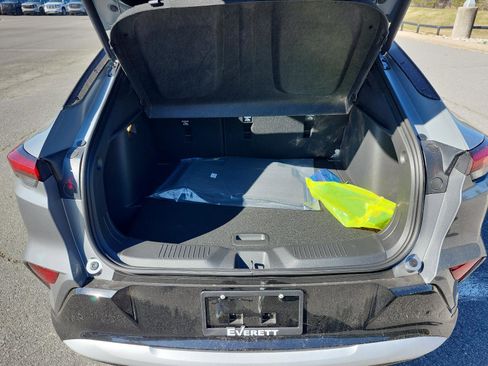 New 2026 Buick Envista Sport Touring w/ Convenience I Package FWD image 8