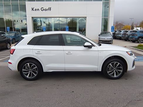 Used 2024 Audi Q5 2.0T Premium Plus image 2