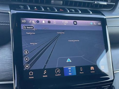 Used 2024 Jeep Grand Cherokee Limited image 13