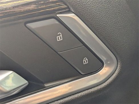 Certified 2022 GMC Sierra 1500 Elevation image 11