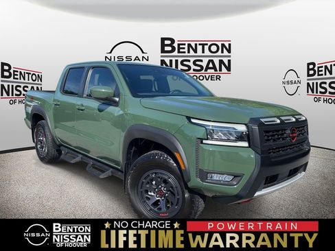 Used 2025 Nissan Frontier PRO-4X AWD/4WD image 1
