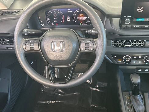 Used 2023 Honda Accord EX image 29