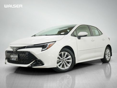 Used 2024 Toyota Corolla SE w/ SE Package FWD image 1