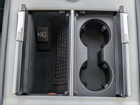 New 2025 Lincoln Navigator Reserve image 24