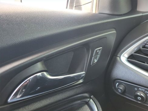 Used 2019 Chevrolet Malibu LT w/ LT Plus Package FWD image 30
