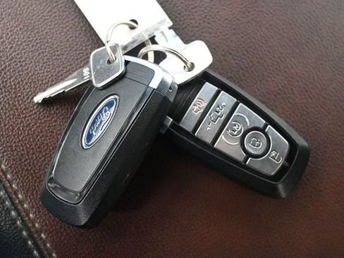 Certified 2021 Ford F150 Lariat AWD/4WD image 18