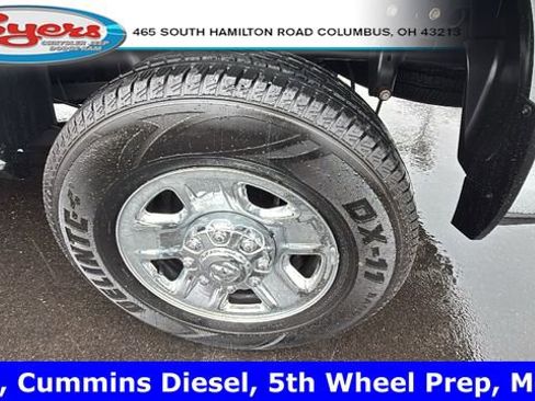 Used 2024 RAM 2500 Tradesman w/ Chrome Appearance Group image 30