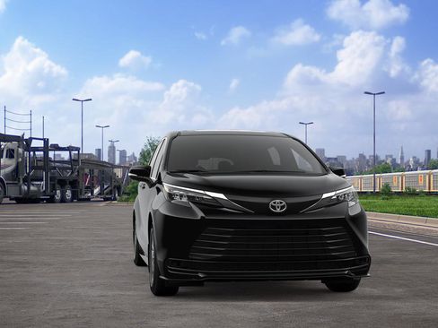 New 2026 Toyota Sienna LE FWD image 16