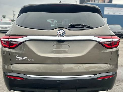 Used 2020 Buick Enclave Essence image 6