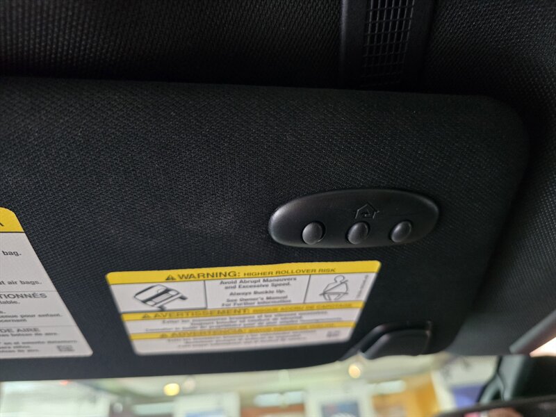 Used 2018 Ford Explorer XLT w/ Equipment Group 202A AWD/4WD image 37