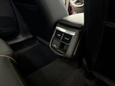 Used 2016 Chevrolet Impala LTZ w/ Enhanced Convenience Package image 21