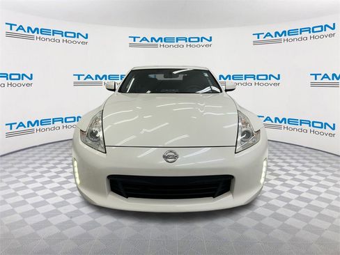 Used 2016 Nissan 370Z Coupe image 8