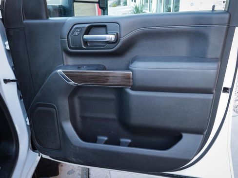 Used 2021 Chevrolet Silverado 2500 LT image 25