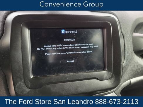 Used 2021 Jeep Renegade Latitude w/ Convenience Group AWD/4WD image 12