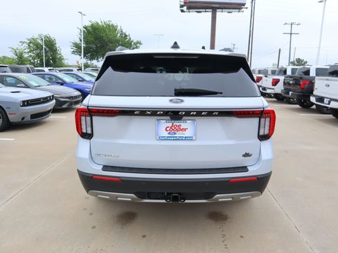 New 2026 Ford Explorer Active w/ Active Comfort Package RWD image 23