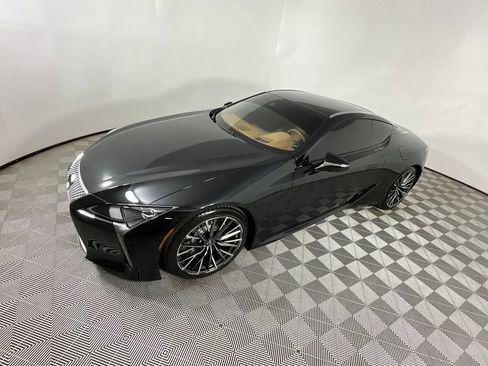Used 2024 Lexus LC 500 Coupe w/ Touring Package RWD image 9