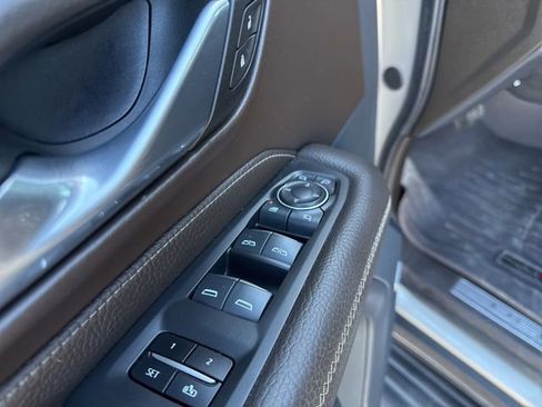Used 2024 GMC Yukon Denali image 14