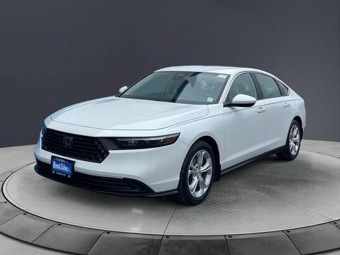 Used 2023 Honda Accord LX image 7