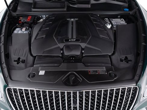 Certified 2025 Bentley Bentayga Extended Wheelbase image 49
